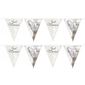 Folat Just Married vlaggenlijn - 6x stuks - 10 meter - plastic - Bruiloft decoraties - huwelijk vers
