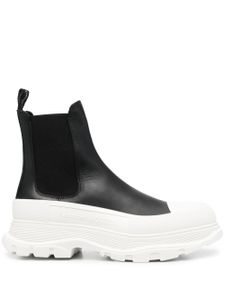 Alexander McQueen bottines à semelle épaisse - Noir