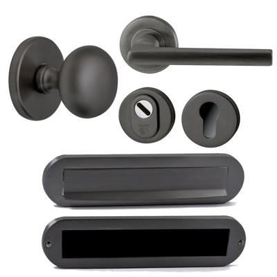 Hardbrass Voordeurset Iris/Sara compleet linkswijzend - PVD gun metal