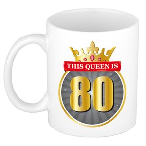 This queen is 80 verjaardag cadeau mok / beker 80 jaar wit