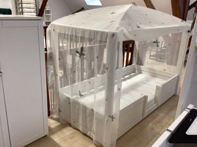 Lifetime 4-in-1 hemelbed wit met voile Showmodel
