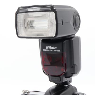 Nikon Speedlight SB-900 occasion