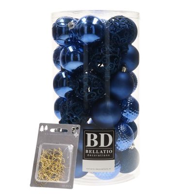 37x stuks kunststof kerstballen kobalt blauw 6 cm inclusief gouden kerstboomhaakjes