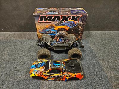 Tweedehands Traxxas Wide Maxx - Solar Flare - Incl. licht set.