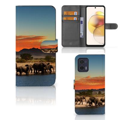 Motorola Moto G73 | Telefoonhoesje | Met pasjeshouder | Olifanten