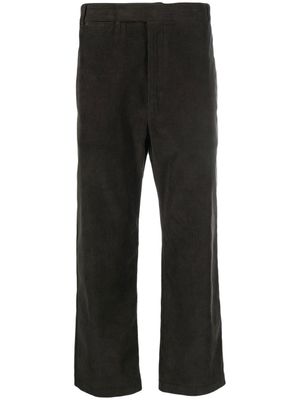 Thom Browne pantalon court en velours côtelé - Marron