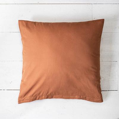 2 PACK: Sierkussenslopen Luxe Katoen Cognac Effen 50x50 Cm Ademend Presence - Dekbed-Discounter.nl