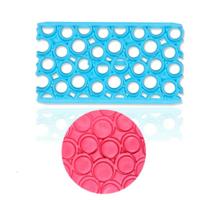 2 PC'S taart fondant gereedschap hartvormige Diamond textuur Plaid Overpass Quyi Seal Printing mal (ronde gesneden mal 56002)