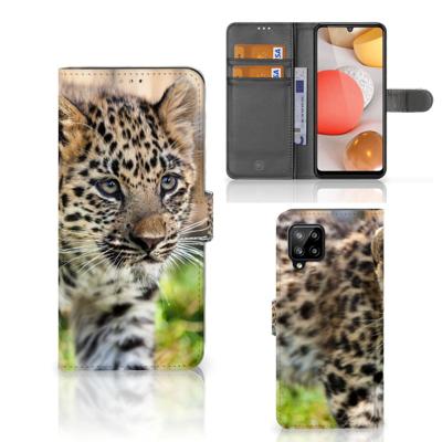 Samsung Galaxy A42 5G | Telefoonhoesje | Met pasjeshouder | Baby Luipaard