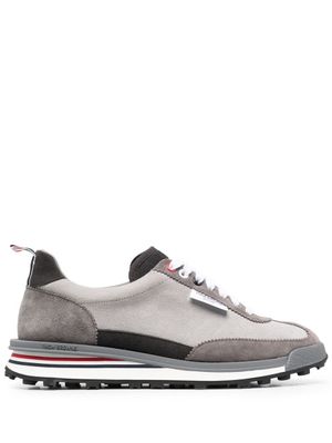 Thom Browne baskets Tech Runner - Gris