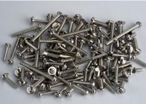 Screw set for sledgehammer (assorted machine and self-tapping screws, no nuts)
