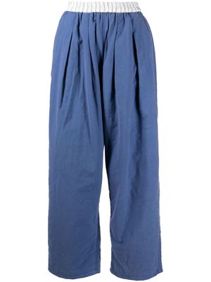 Maison Margiela pantalon court à détails de plis - Bleu