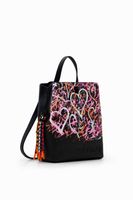 Kleine rugzak met harten - thumbnail