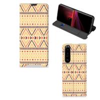 Sony Xperia 1 III | Hoesje met Magneet | Aztec Yellow
