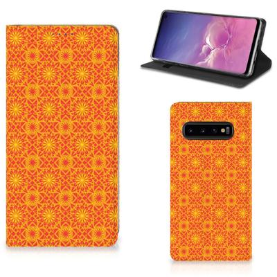 Samsung Galaxy S10 | Hoesje met Magneet | Batik Oranje