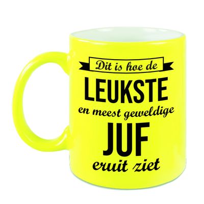 Leukste en meest geweldige juf cadeau koffiemok / theebeker neon geel 330 ml Leukste en meest geweldige juf cadeau koffiemok / theebeker neon geel 330 ml