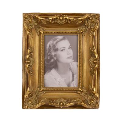 A RESIN PHOTO FRAME