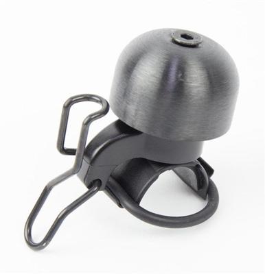 Qibbel Widek paperclip bel xxl nieuwzilver pvd zwart all black op kaart