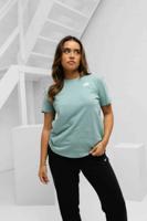 Nike Sportswear Club Essentials T-Shirt Dames Lichtgroen - Maat L - Kleur: Lichtgroen | Soccerfanshop