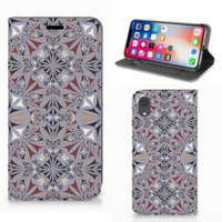 Apple iPhone Xr Standcase Flower Tiles