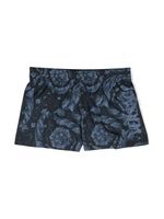 Versace Kids short de bain à imprimé Barocco - Bleu