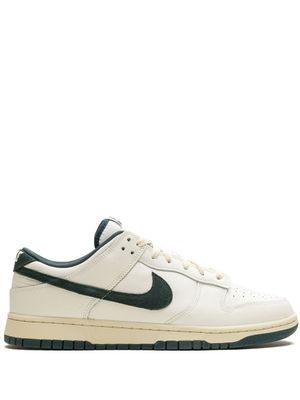 Nike baskets Dunk "Athletic Department - Deep Jungle" - Blanc