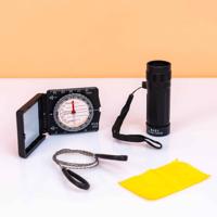 Explorer kit met kompas