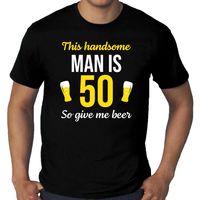 Grote maten verjaardag cadeau t-shirt 50 jaar - this handsome man is 50 give beer zwart voor heren - thumbnail