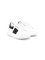 Philipp Plein Junior baskets lacées à patch logo - Blanc