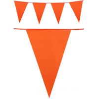 Oranje feestartikelen vlaggenlijn - 2x stuks - plastic - 25 meter - Koningsdag - sport - vlaggetjes