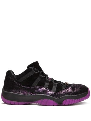 Jordan baskets Air Jordan 11 RTR L Think 16 - Noir