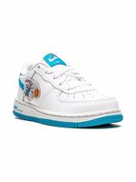 Nike Kids x Space Jam baskets Air Force 1 - Blanc