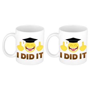 Geslaagd cadeau koffie mok - 2x - drink beker - I did it - wit - 300 ml - cadeau