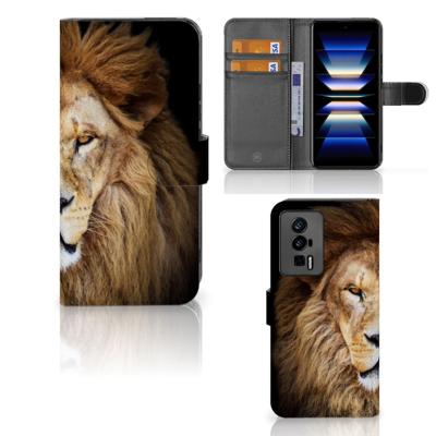 Xiaomi Poco F5 Pro | Telefoonhoesje | Met pasjeshouder | Leeuw