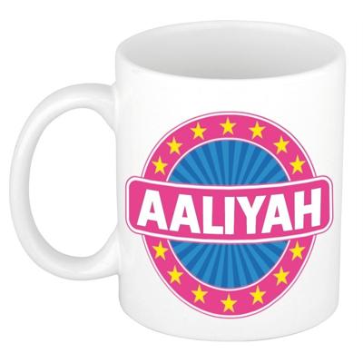 Aaliyah voornaam koffiemok - beker - wit/roze - 300 ml - Cadeau - Dames - Collega - Moederdag Aaliyah voornaam koffiemok - beker - wit/roze - 300 ml - Cadeau - Dames - Collega - Moederdag