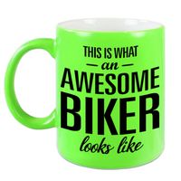Fluor groen awesome biker cadeau mok / verjaardag beker 330 ml - feest mokken - thumbnail