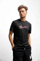 Nike Swim Stacked Swoosh Hydroguard T-Shirt Heren Zwart - Maat S - Kleur: Zwart | Soccerfanshop
