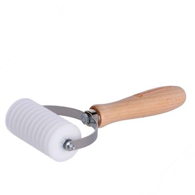 Gereedschap voor het snijden van pasta met 12 gladde voedsel plastic messen om te maken noedels - 9.5mm