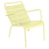 Fermob Luxembourg Low loungestoel met arm Frosted lemon - thumbnail