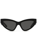 Dolce & Gabbana Eyewear lunettes de soleil à monture papillon - Noir