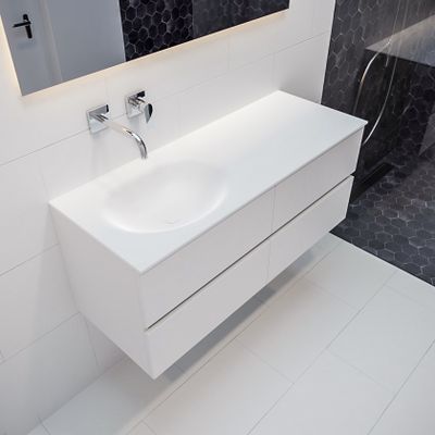 Mondiaz Vica Moon badmeubel wit mat 120 cm 4 lades solid surface enkele spoelbak links zonder kraangat