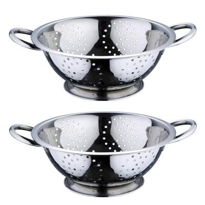 Vergiet - 2x - RVS - 24 cm - met handvatten - pasta/aardappels afgieten Vergiet - 2x - RVS - 24 cm - met handvatten - pasta/aardappels afgieten