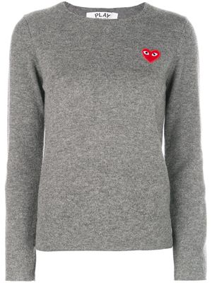 Comme Des Garçons Play pull à appliqué cœur - Gris