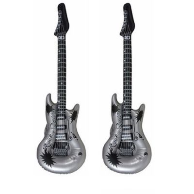 Set van 2x stuks opblaasbare speelgoed/feestartikel gitaar zilver 106 cm
