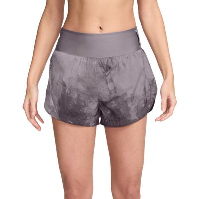 Nike Dri-FIT Trail Repel Mid-Rise 3&apos;&apos; Short Dames