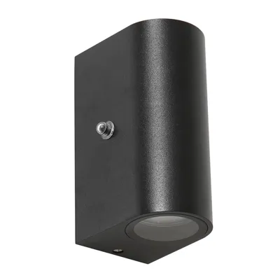 Buitenlamp vierkant &apos;Jake&apos; met lichtsensor 2x gu10 15 cm