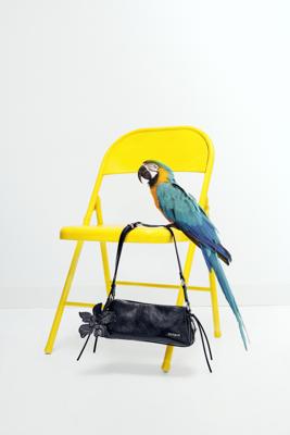 Middentas met leerlook charm - BLACK - U