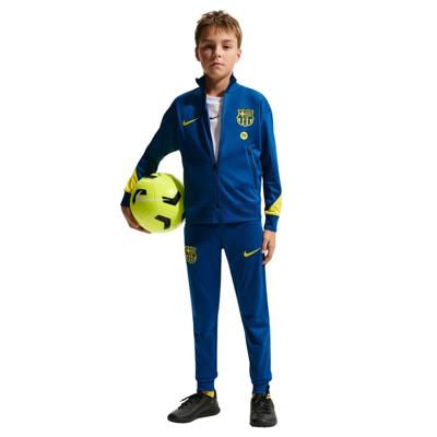 Nike FC Barcelona Strike Trainingspak 2025-2026 Kids Donkerblauw Felgeel Nike FC Barcelona Strike Trainingspak 2025-2026 Kids Donkerblauw Felgeel