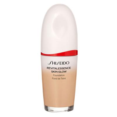 Shiseido Revitalessence Skin Glow Foundation SPF 30 PA+++ 310 Silk 30ml Shiseido Revitalessence Skin Glow Foundation SPF 30 PA+++ 310 Silk 30ml