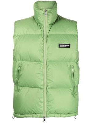 White:Space gilet matelassée à patch logo - Vert